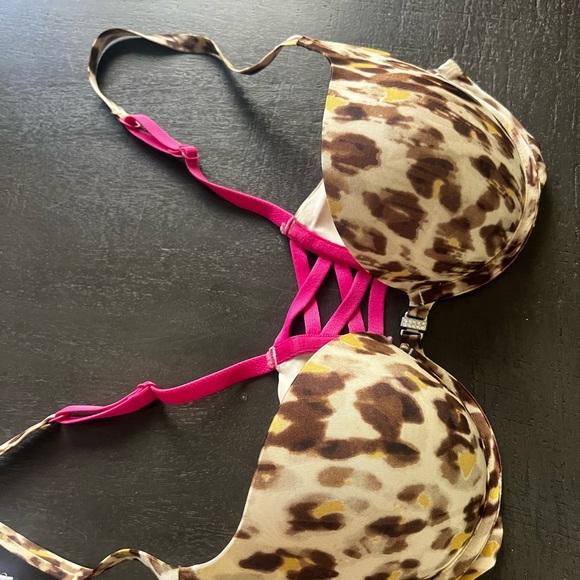 La Senza B34 Leopard Bra with Pink Straps and Criss Cross Back Padded Push Up - Picture 2 of 10